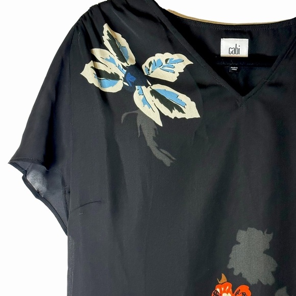 CAbi Size XS Fiore Tunic Top Sheer Blouse Pullover Curved Hem Black Floral #5020 - Picture 5 of 13